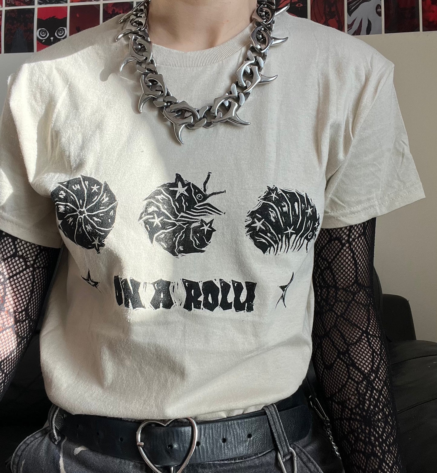 ON A ROLL! beige woodlouse/isopod T-shirt