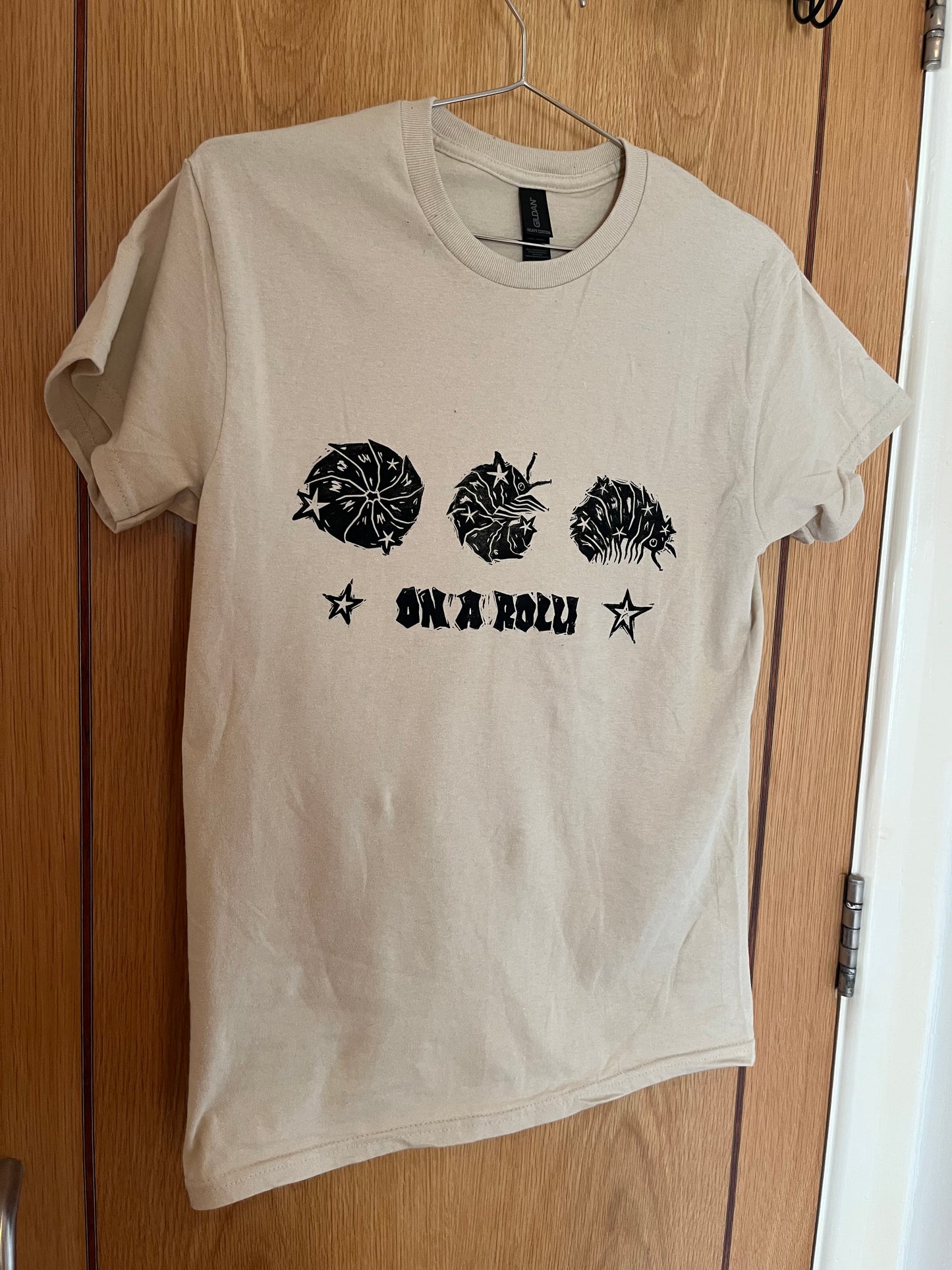 ON A ROLL! beige woodlouse/isopod T-shirt